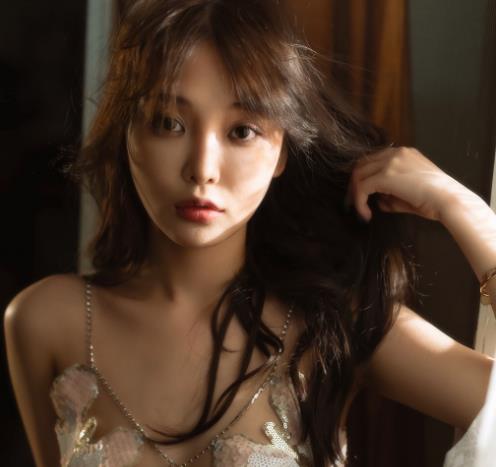 高端摄影师玫瑰娅幺幺茶私拍作品集16V977M，唯美作品花絮点赞