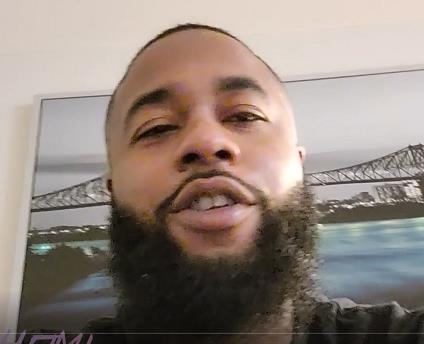 高颜值成熟主妇与黑人男主角：卧室剧情中的华裔艾薇界