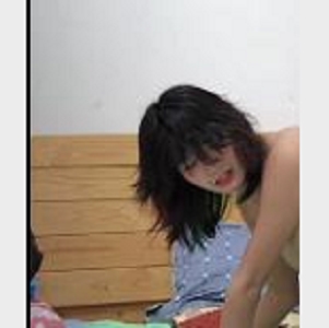 1V-466M自拍视频：P娼鱼哥小妹妹，时长7分钟，颜值身材声音全都在贤妗