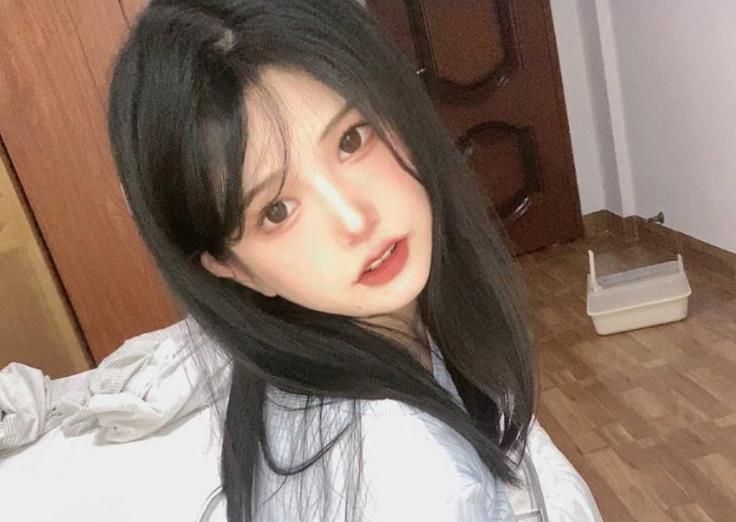 倦倦喵女神皇帝套视频合集,1.2G付费精彩热舞尺度