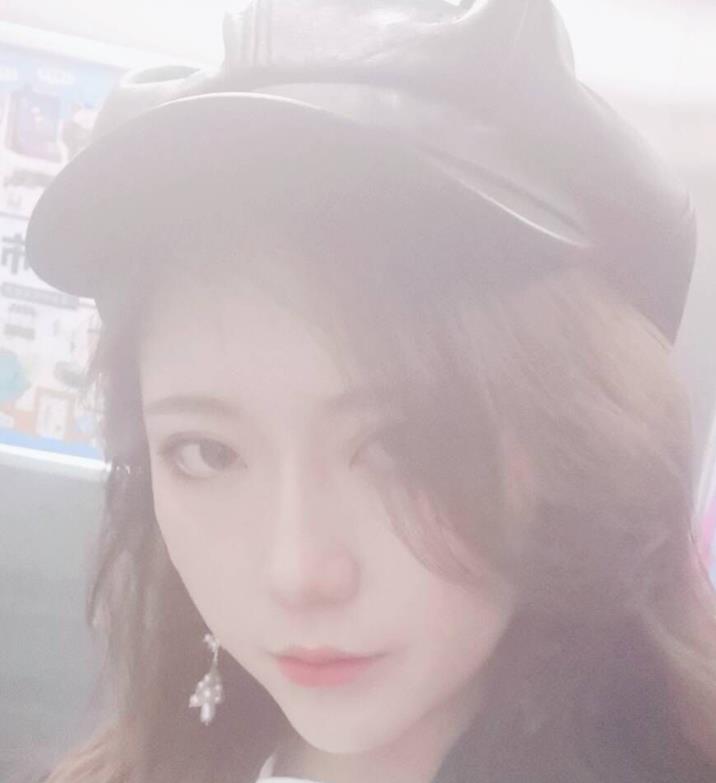 绅士必备！微博女神茶杯恶犬精选合集40G，颜值惊艳，绝对不能错过！