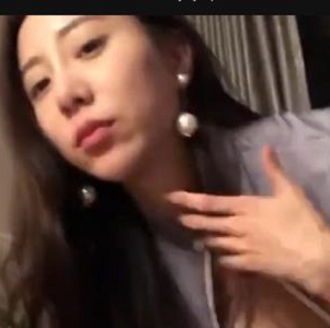 吞金大合集！用嘴吃鸡，情侣自拍，对白精彩！中日韩胶原蛋白，好友共享，下载观看！