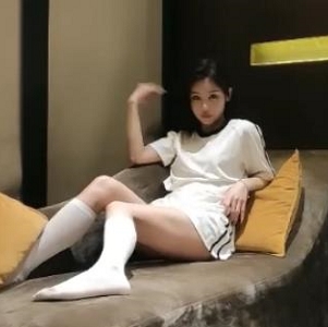 精选女主资源作者自拍，时长1.2G，大家的最爱！