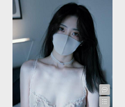 人气女神hongkongdoll私拍作品,浮力姬绅士精选美女,香港尺度1V212MB