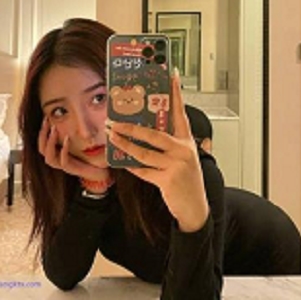 抖音女神@yuer：高颜值模特，蜜桃臀尺度大