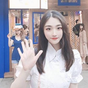 南航空姐美颜八字奈肉肉经典美女资源1V5.7G下载