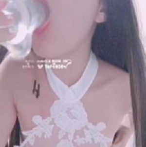 网红cuteli舞蹈视频大放送!高难度动作、时尚穿搭一网打尽!