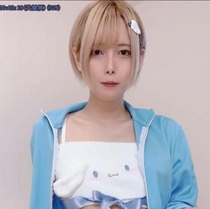 岛国伪娘秋月真凌玩具作品8V741M，马赛克影响体验不红