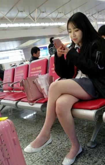 微胖清纯学生妹自导自演露脸资源，绅士必备，939MB