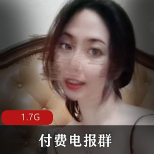 甜甜圈美臀妻子私拍作品1.7G，火辣身材诱惑无限