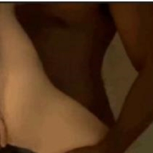 私拍美女留学生与黑人男友视频-身体冲击泰山压顶