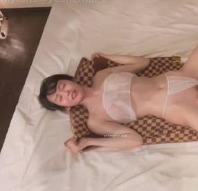 豪华onlyfans小姐姐身材清纯，专业按摩满油诱人视频