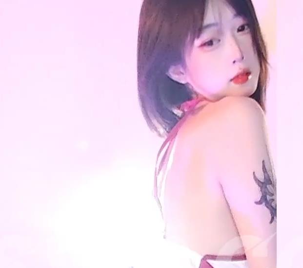 花椒主播兔小软定制露脸舞蹈视频1V256M