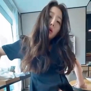 警花张津瑜精选作品：8V，450M，颜值无敌，欣赏不停