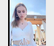 东北大神海边搭讪精选女神，身材最好PS下载观看