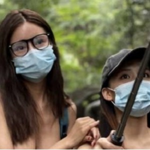 网红户外女神Tommax展示打野猎人魅力