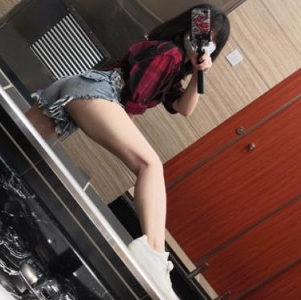 ZombiePuppet社保姬作品赞誉评贬，上瘾烧小伙伴！38V，600M视频资源