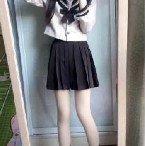 抖音网红晨意野餐兔热舞美腿合集，露脸粉嫩诱人