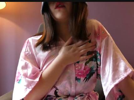 探测开发资源与知识展示,自拍女主挑战风油精,经典B抽烟场面