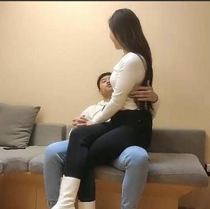 校园女神明星颜值大揭秘，小宝寻花实录1集413M