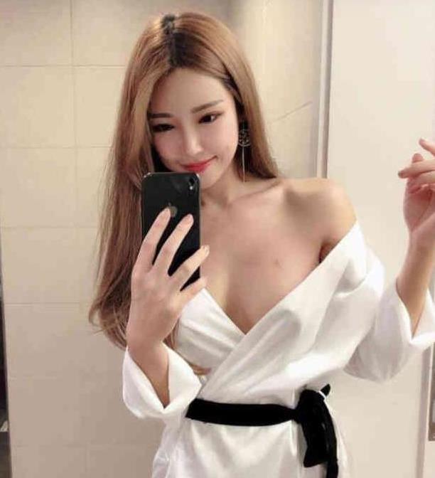 39G高级亚裔妹子私人定制合集，满足绅士胃口