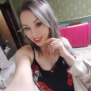 欧美小姐姐Alice私拍资源，人体涂鸦艺术，200m视频，长腿直男必看