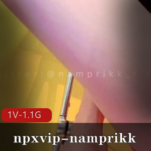 红裙美女1V自拍，1.1G大片，S型身材凶器，水道具全程使用，美颜25分钟