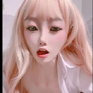 超颜值萝L女神小鹿丢了10V50P-2.2G自拍时长小视频身材00后