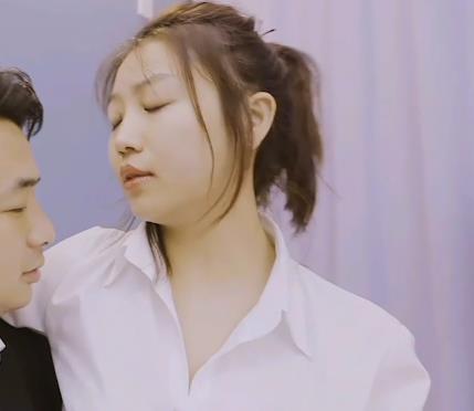 美貌shao fu bai jie：校长的背叛与大战