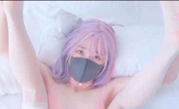 玩偶姐姐福利作品发布：3V高清画质，27分钟总时长，粉色回忆