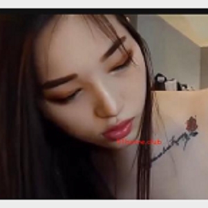 温柔姐姐榨J自拍视频35分钟，车灯下微胖观看绝美技术