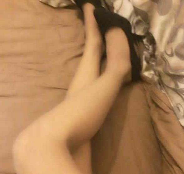 美腿女神丝足胭脂扣出水合集1.7G，高跟鞋诱惑神乎其神