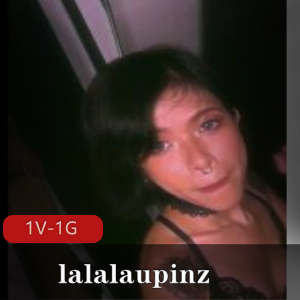 高颜值小姐姐OnlyFans首秀,唢呐自拍惊艳时长7分钟,坐桩吹棍子鼻环下半身神秘,快来下载!