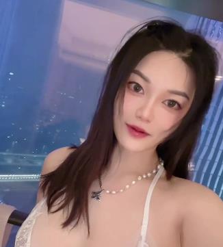 高颜值名媛圈小姐姐90V-4.3G短视频私拍大礼阿哲老婆