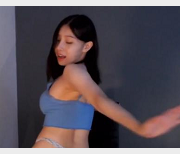 土豪哥推荐！前女团员自拍舞蹈视频13V-954M震撼曝光