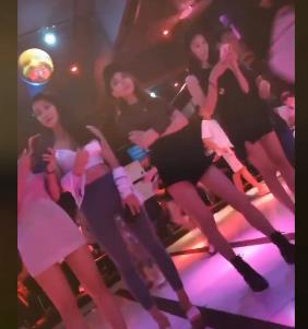 自制绿帽剪辑老婆J女体验小说情景剧16分钟视频作者出品