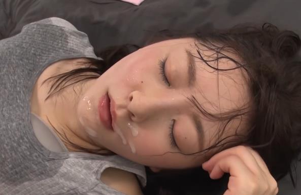 甜美可爱岛国女友嘴艺展示，三人游全程摄影跟拍，汁水多多！