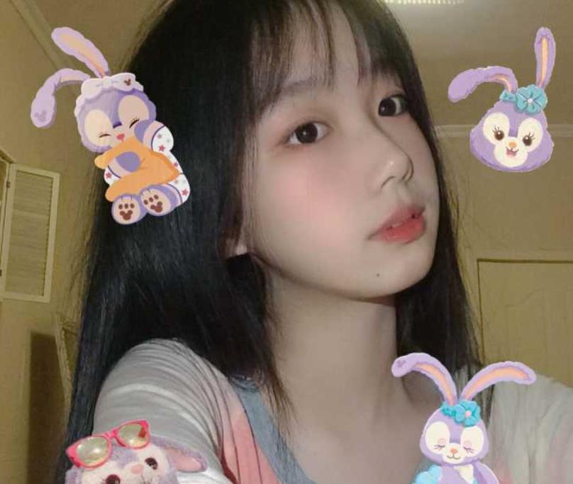 草莓味小仙女，红色长袍诱惑，视频资源190m