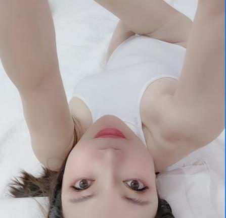 南宁YY达人凤楼老师紫晶私人精选视频合集41个1.7G黑丝渔网身材皮肤