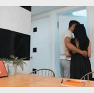 外国妻子团战：帅哥洋妞欲望剧情观赏