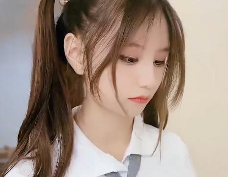 自拍清纯茄子阿雅娜美无水印26V-9.5G观看