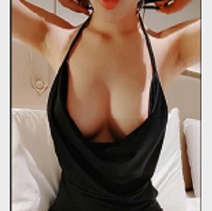 苗条娇小蜜桃臀娇娇：车头灯小嘴奇奇怪怪，45个视频29.2G