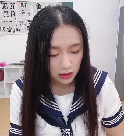 黑丝学生与水电工老师合集：神秘下水管道之谜