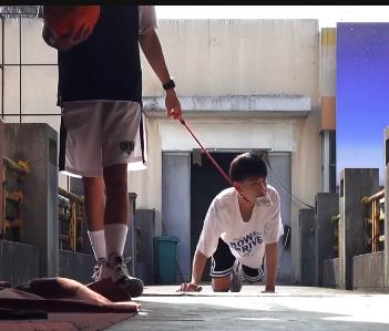 赤兔三部曲GV特写：年轻小伙手术爆J花C，四人游爆C喷N