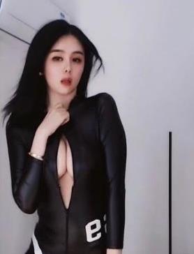 《斗鱼女神张琪格舞蹈视频3.2G全集》