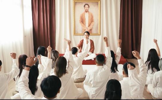 《麻豆教堂教父三人游》-1V-914M-38分钟-电影-电视剧-小姐姐-用嘴-爆C-演员