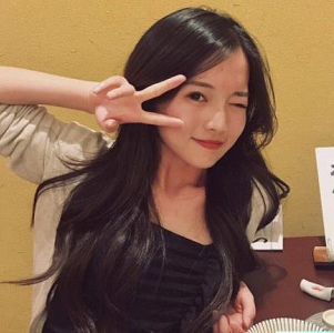 魔都00后名媛梨甜姨私密露脸美颜真人视频1V394M