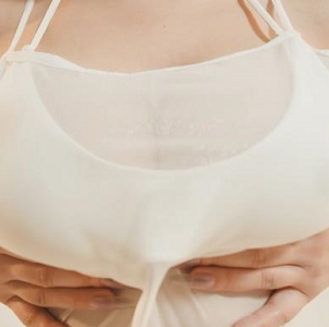 Nina22期R交自拍特写1V-1.5G47分钟男主口罩道具