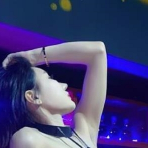 精选女神佳多饱精选合集，6.1G王一菲合作视频