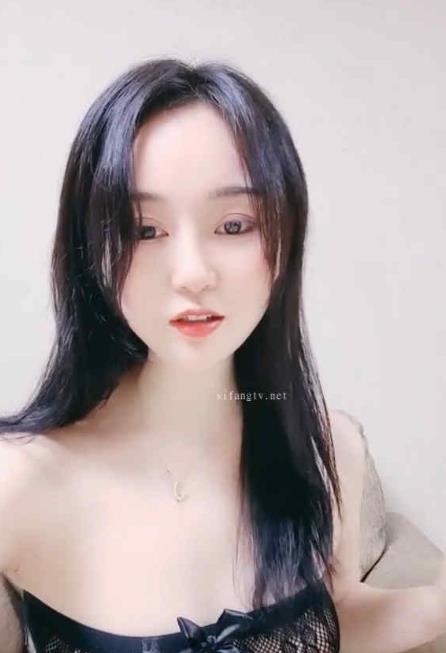 温柔的蛋蛋：女神主播的花样视频秀